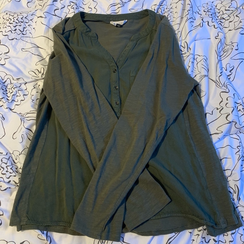 Green long sleeve